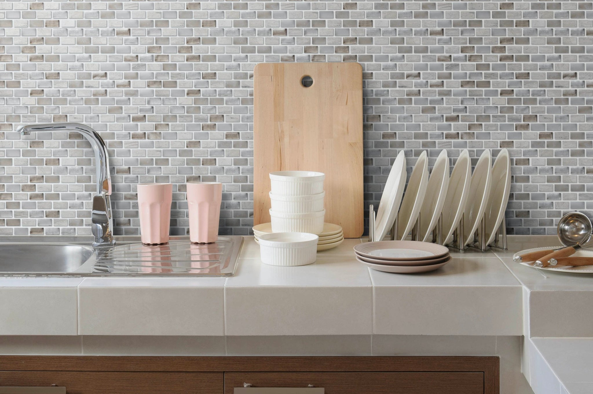 Kitchen Backsplash Tiles That Are a Cinch to Keep Clean